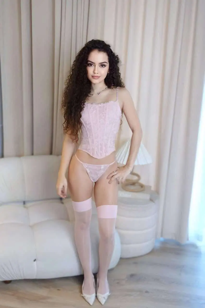 london escort latifa8